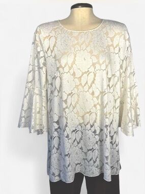 Nally & Millie USA White Floral Lace Overlay Bell Sleeve Tunic Size S/M